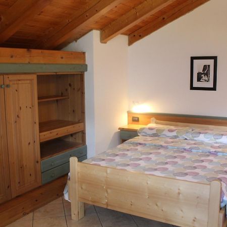 Agritur Volpaia Rooms And Apartments Vermiglio Room photo