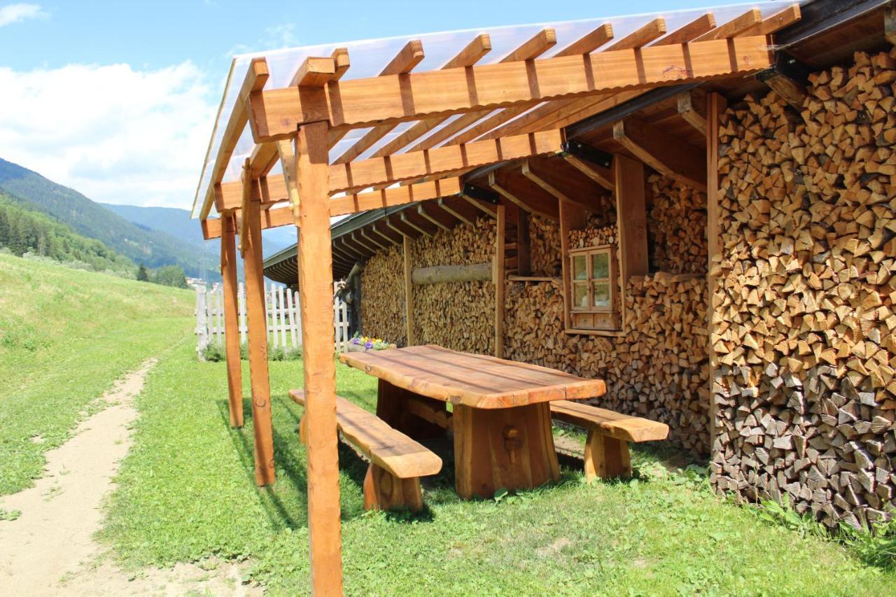 Agritur Volpaia Rooms And Apartments Vermiglio Exterior photo